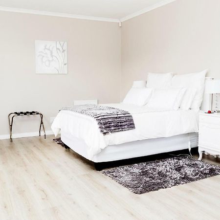 Settle Inn Self Catering Accommodation Colchester Eksteriør bilde